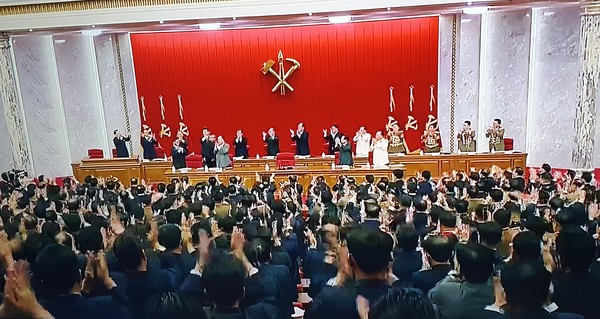 북한은 15~18일 나흘간 김정은  당 총비서 주재로  노동당 중앙위원회 8기 3차 전원회의를 가졌다.